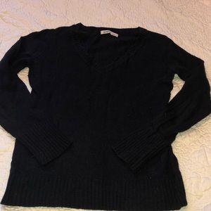 Black olds navy sweater